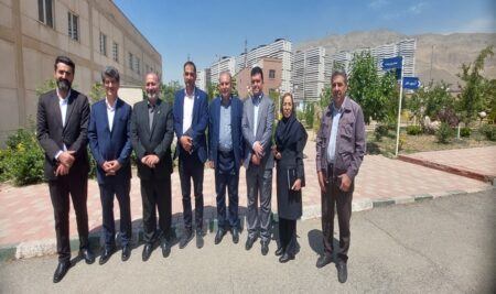 بازدید جناب آقای دکتر هنری رئیس دانشگاه جامع علمی و کاربردی استانی غرب تهران از شرکت مهندسی و تحقیقات صنایع لاستیک